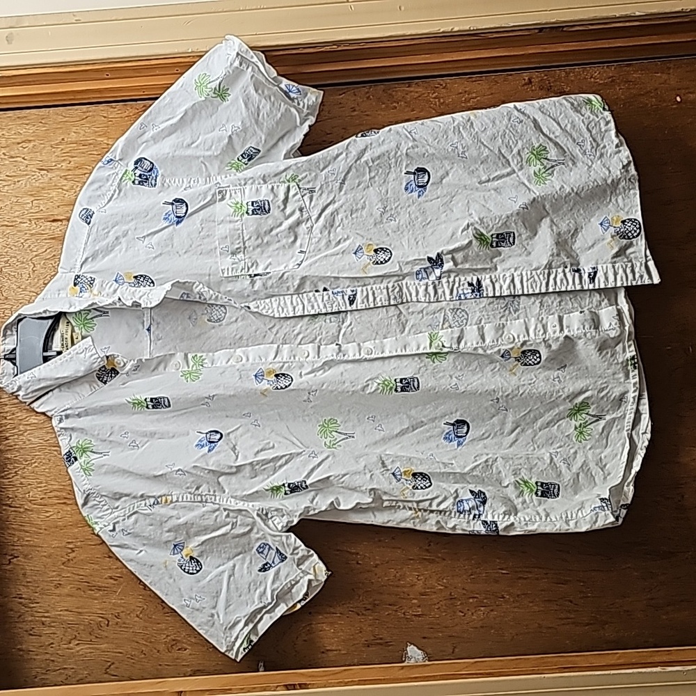 Mens Large, Alexander Julian, Hawaiian shirt, excellent condition